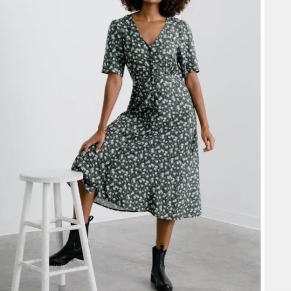 Able Amelia Button Front Dress Green Floral Print Size XXL - Picture 1 of 12